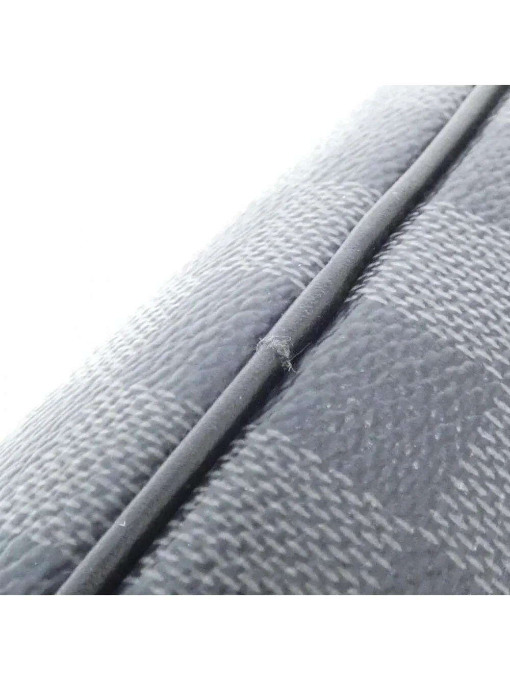 Louis Vuitton Damier Graphite Scott Messenger Shoulder